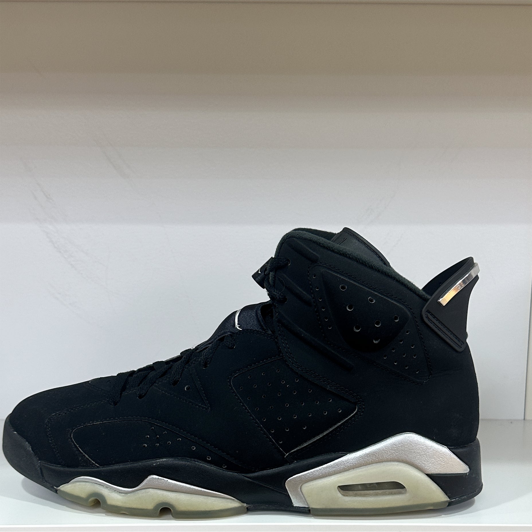 Air Jordan 6 “Chrome” (Pre-Owned)