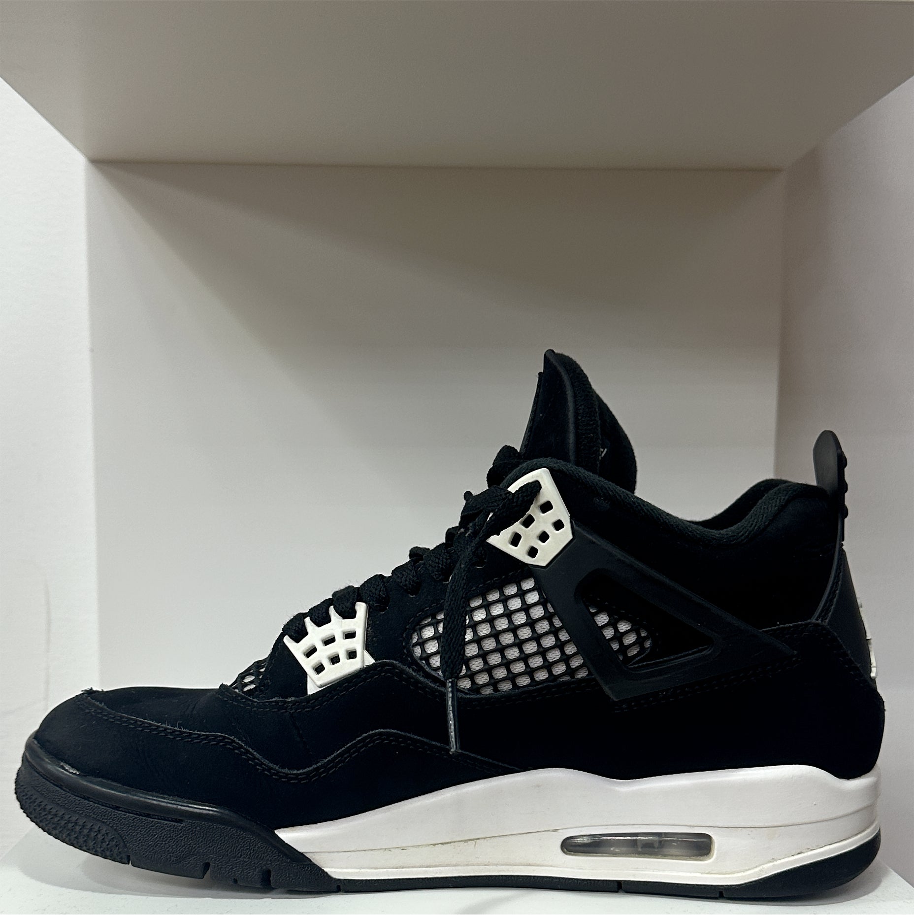 Air Jordan 12 "Barons' (Pre-Owned)