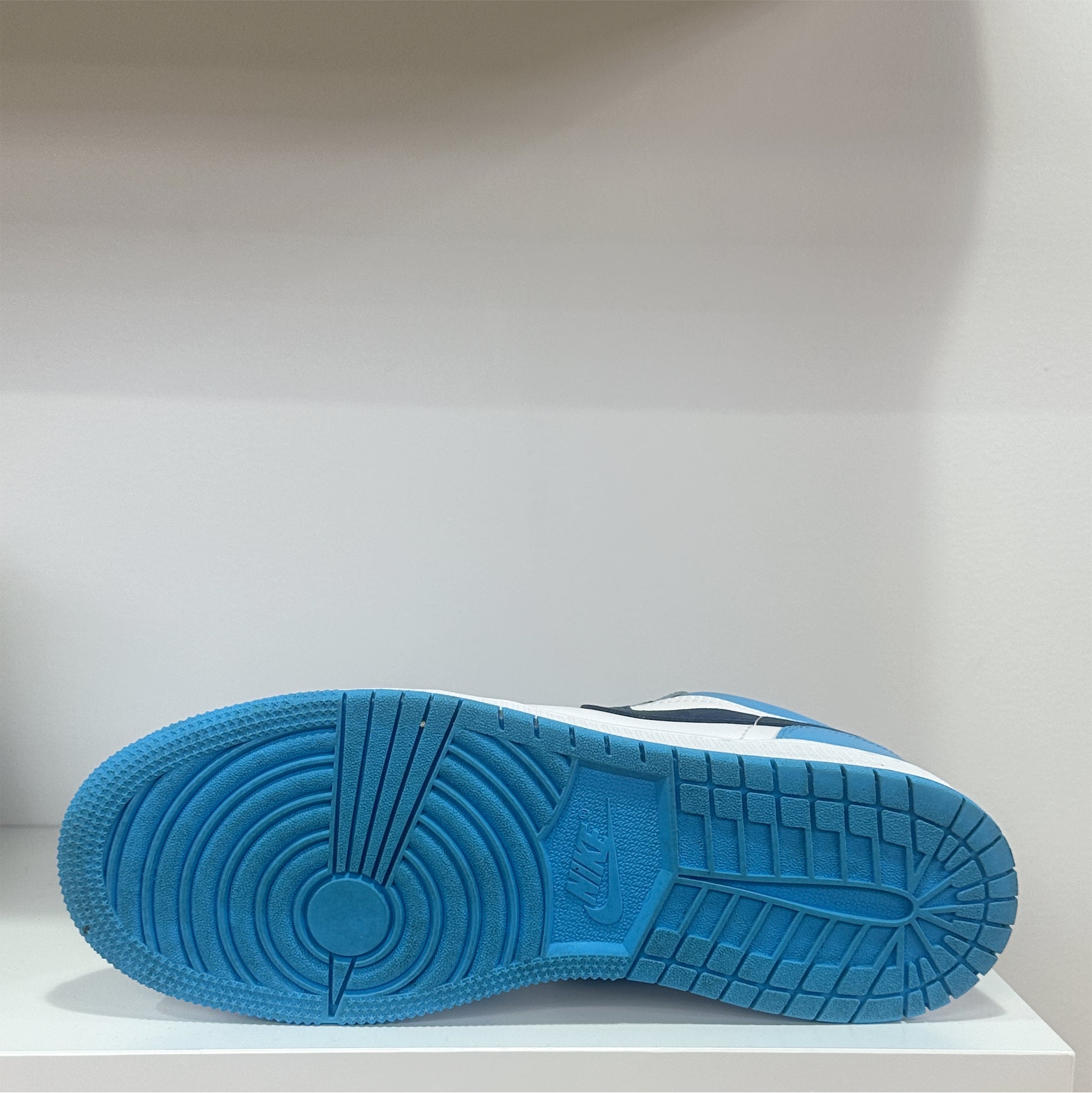 Air Jordan 1 Low "UNC" (2021) (GS) (Pre-Owned)