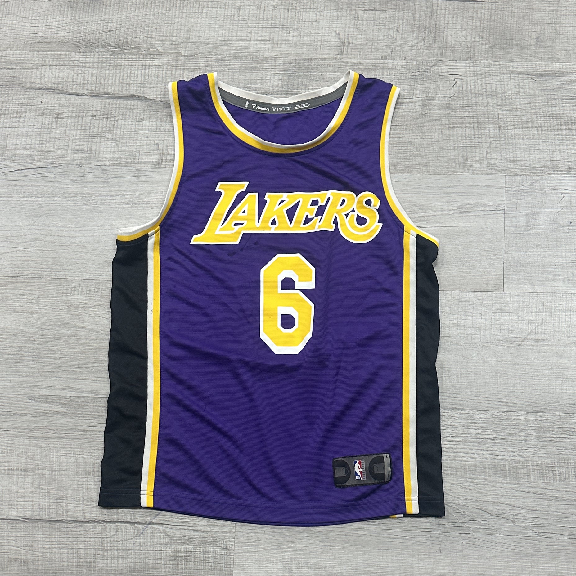 Los Angeles Lakers Lebron Jersey (Pre-Owned)