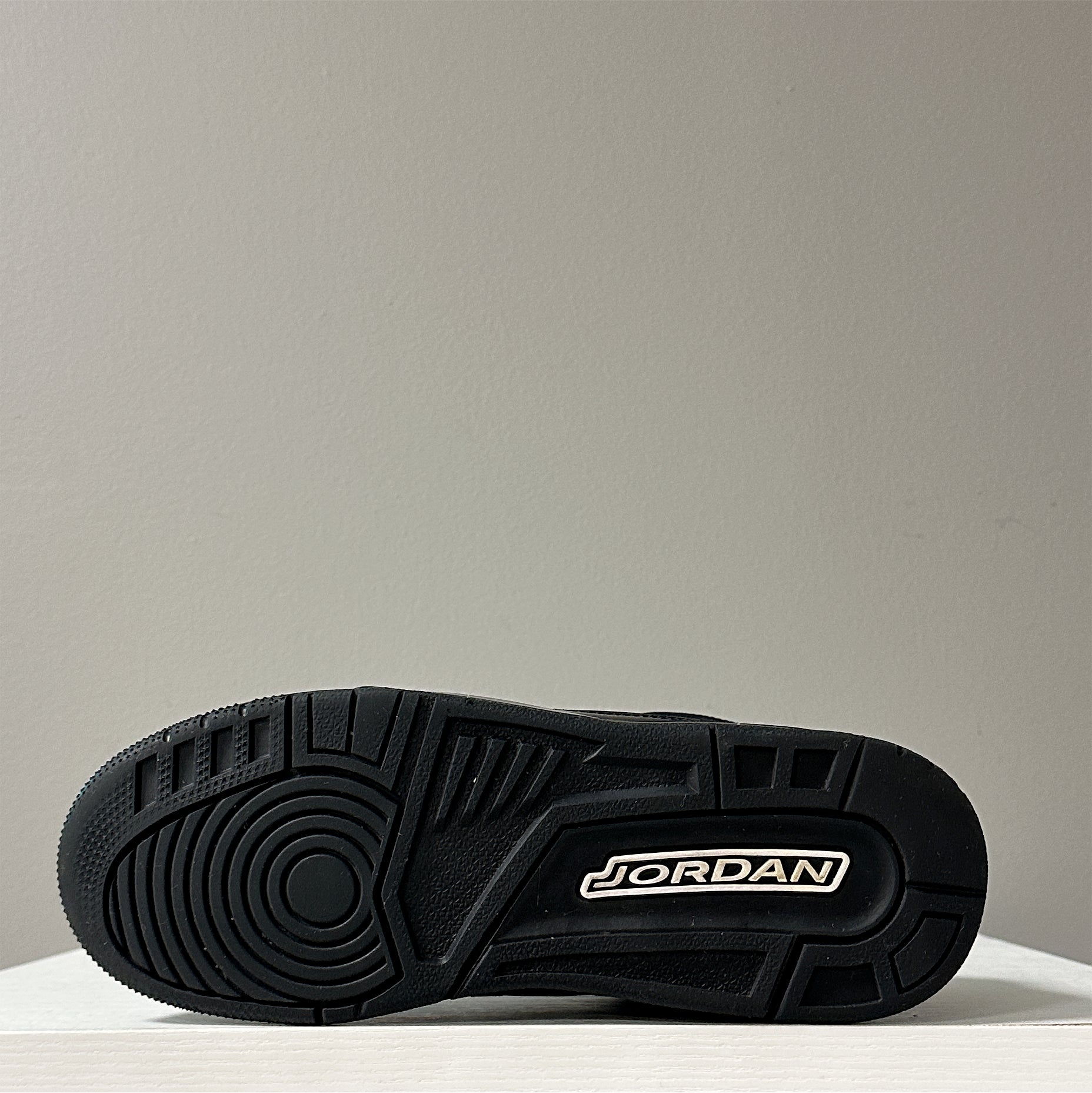 Air Jordan 3 "Black Cat" 2025 (pre-owned) GS