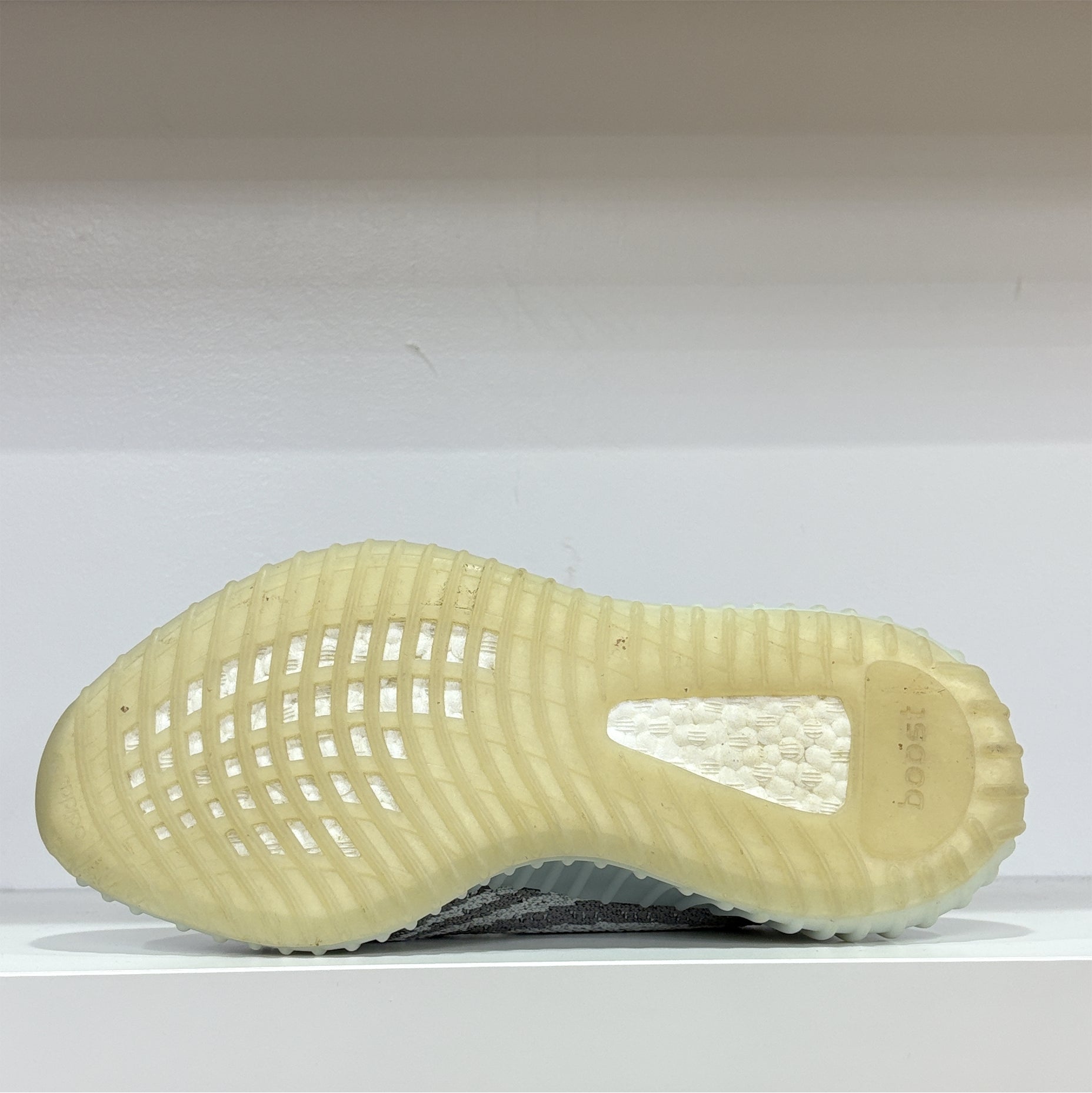 Adidas Yeezy 350 V2 "Blue Tint"(Pre-Owned)