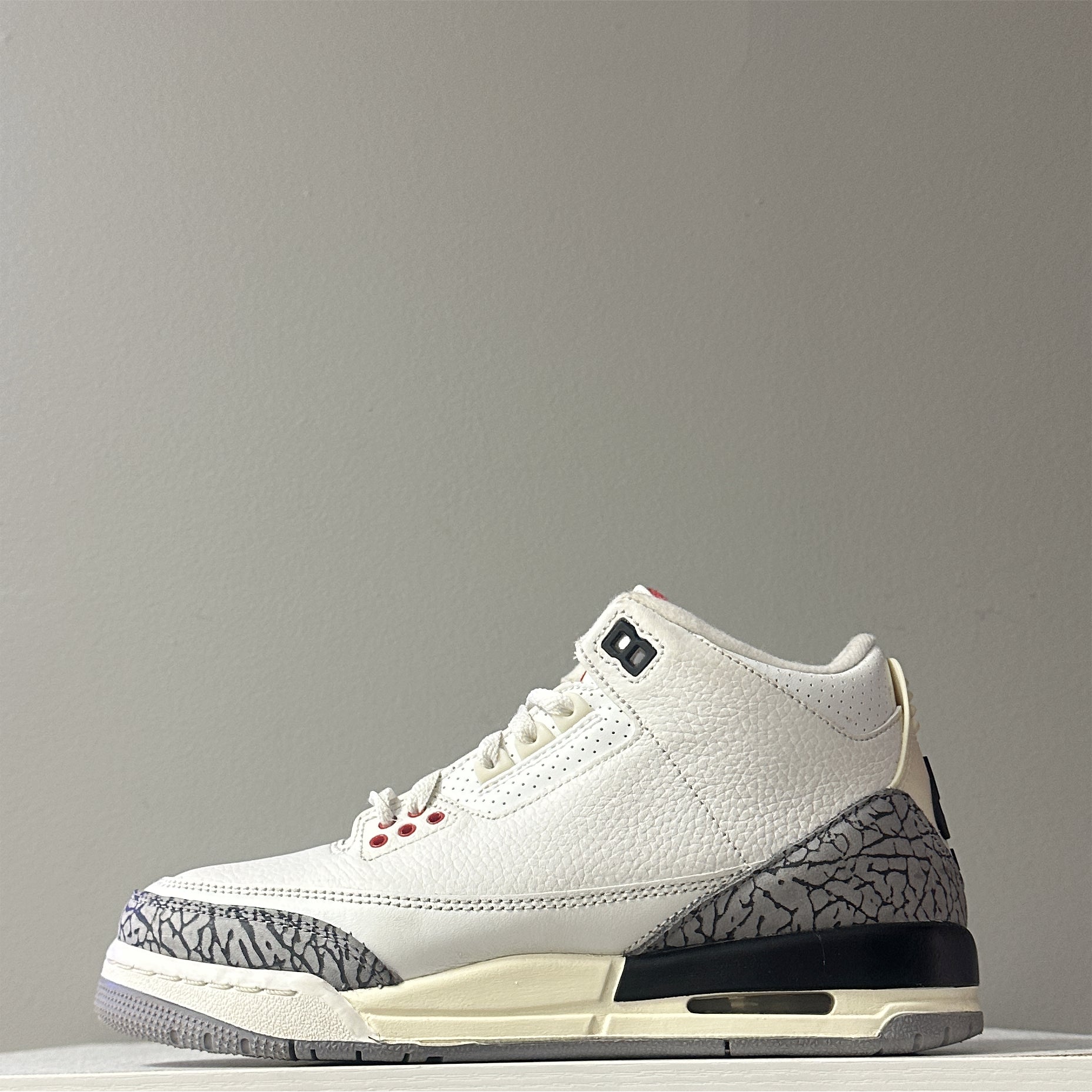 Air Jordan 3 "White Cement Reimagined" GS (pre-owned)