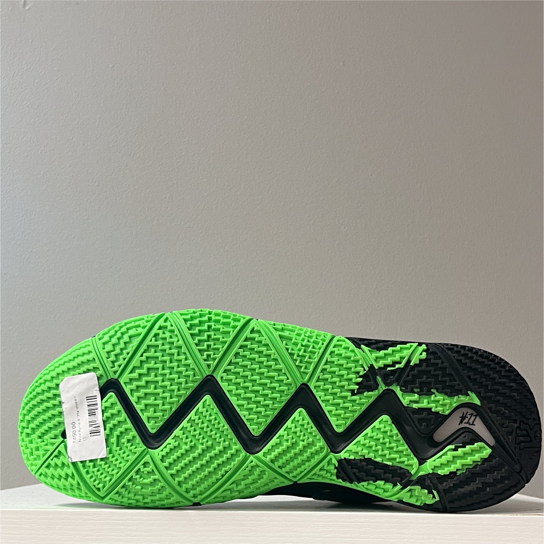 Nike Kyrie 4 “Halloween” (Pre-Owned)