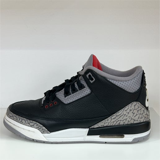 Air Jordan 3 "Black Cement" (Pre-Owned)
