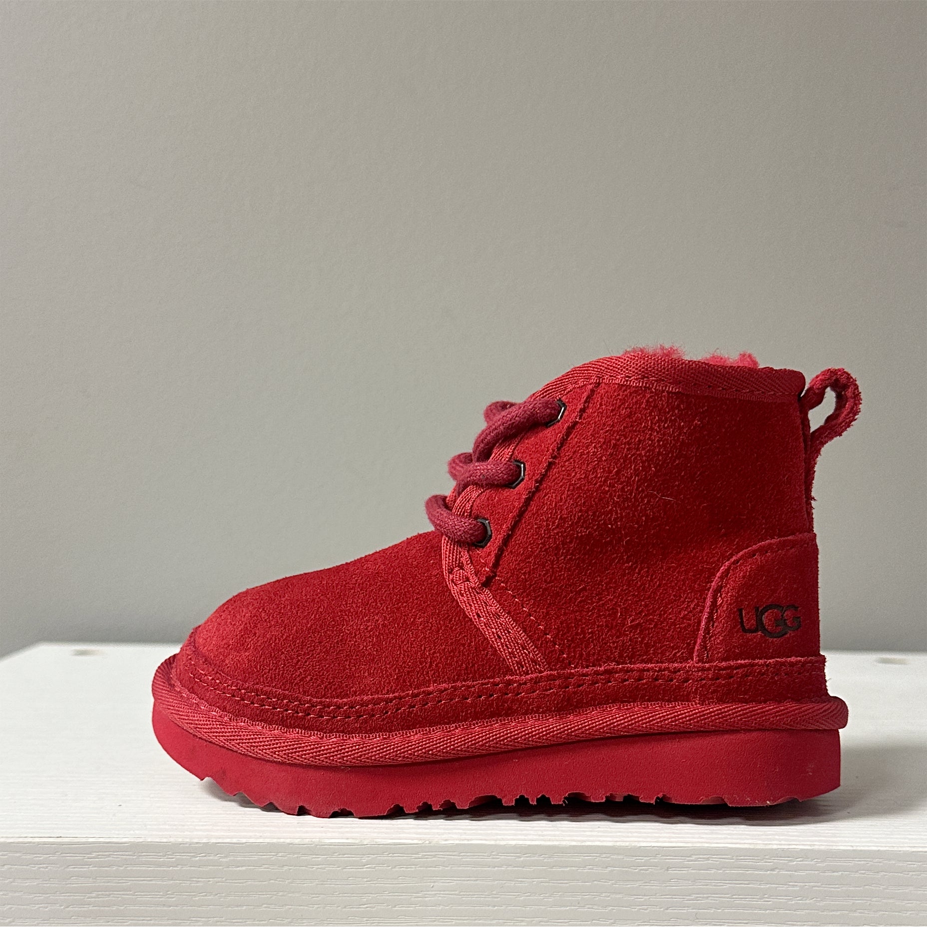 UGG Neumel Boot "Samba Red" (TD) (Pre-Owned)