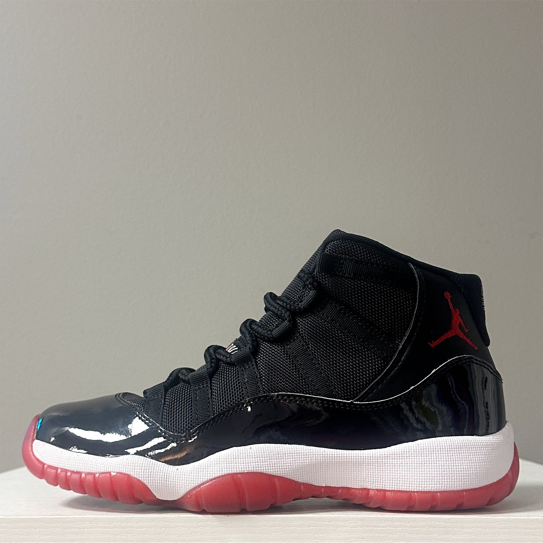 Air Jordan 11 "Playoffs Bred" (pre-owned)