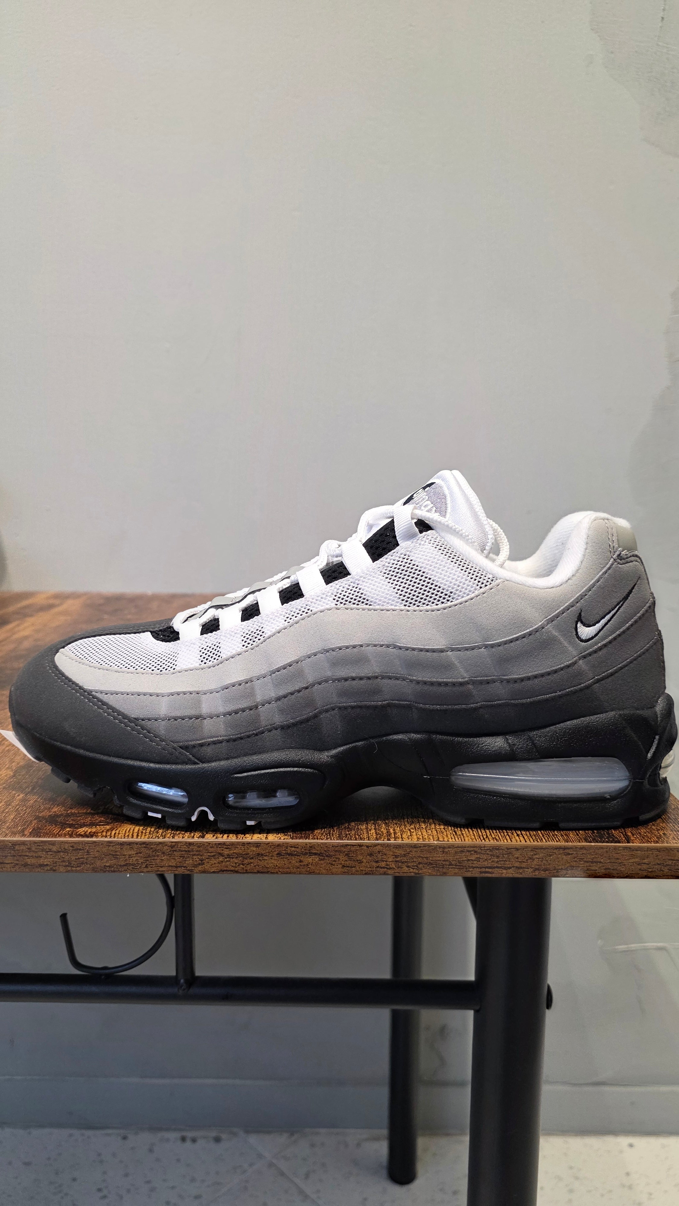 Air Max 95 OG Big Bubble "Granite" (Pre-Owned)