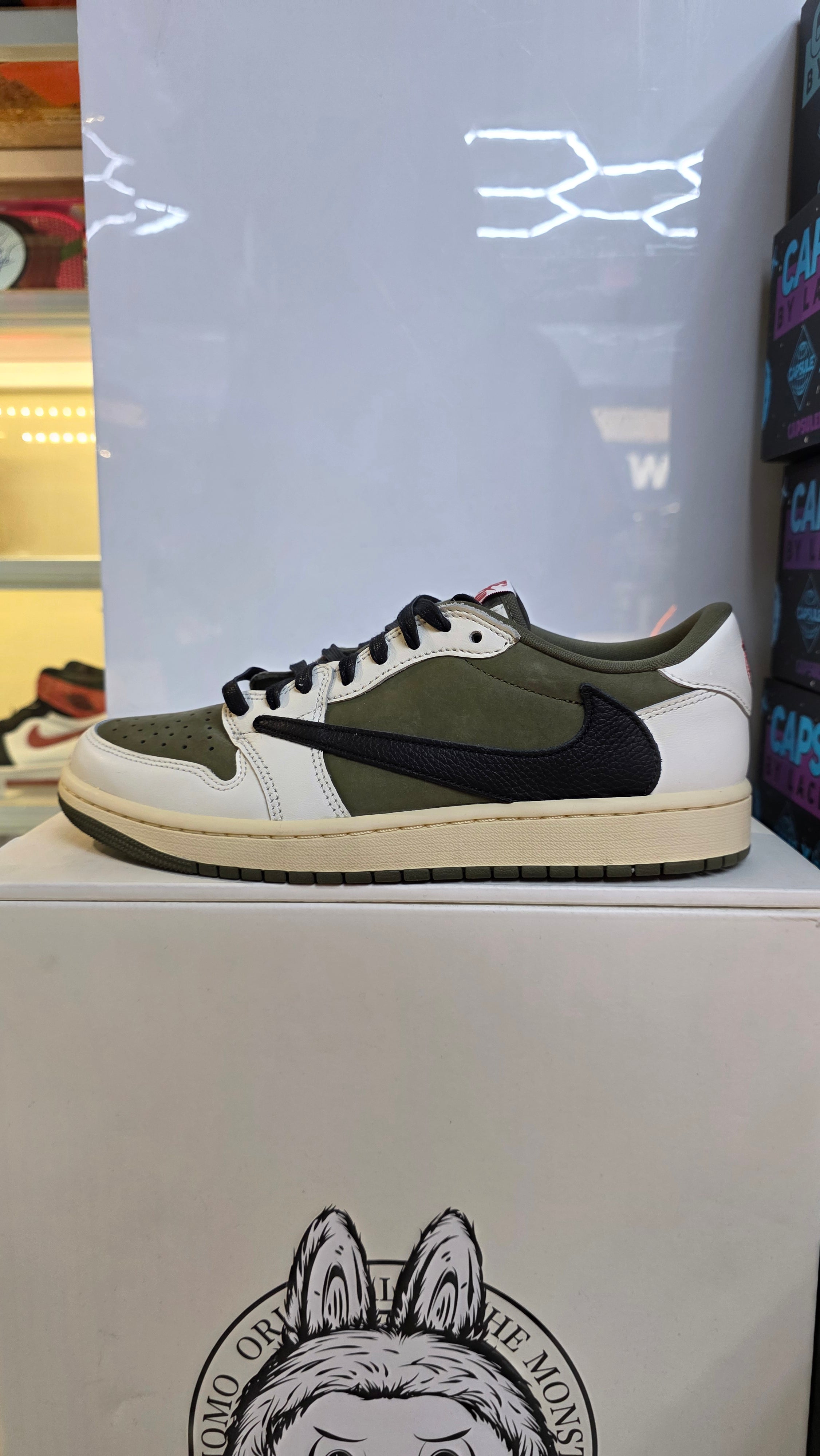 Air Jordan 1 Low X Travis Scott "Medium Olive"(Pre-Owned)